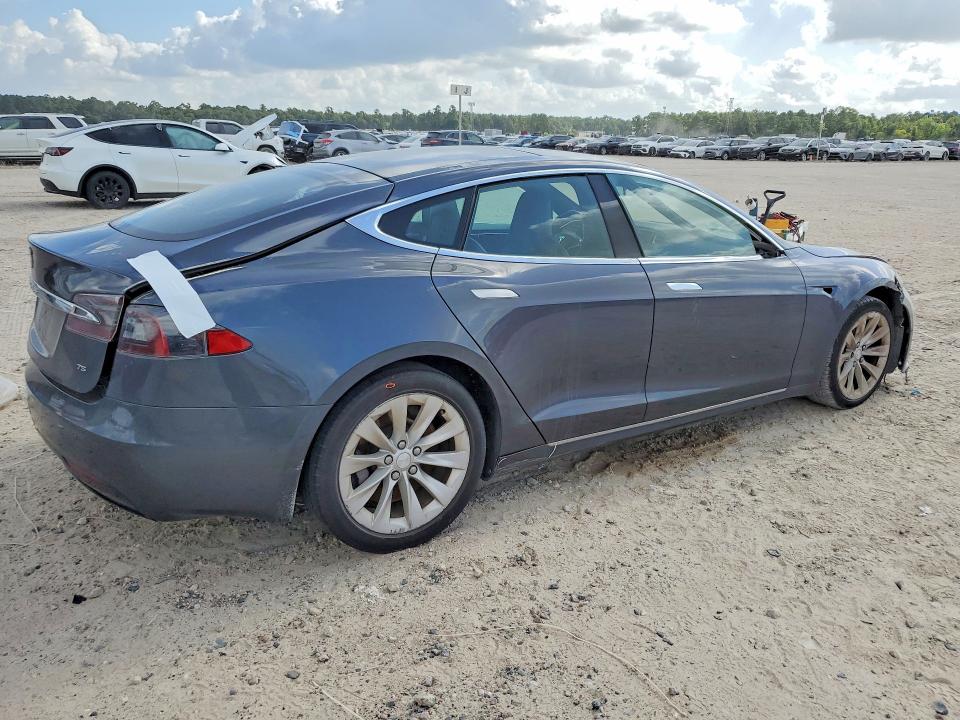 Photo 3 from auction – 2016 TESLA MODEL S with VIN 5YJSA1E17GF157095