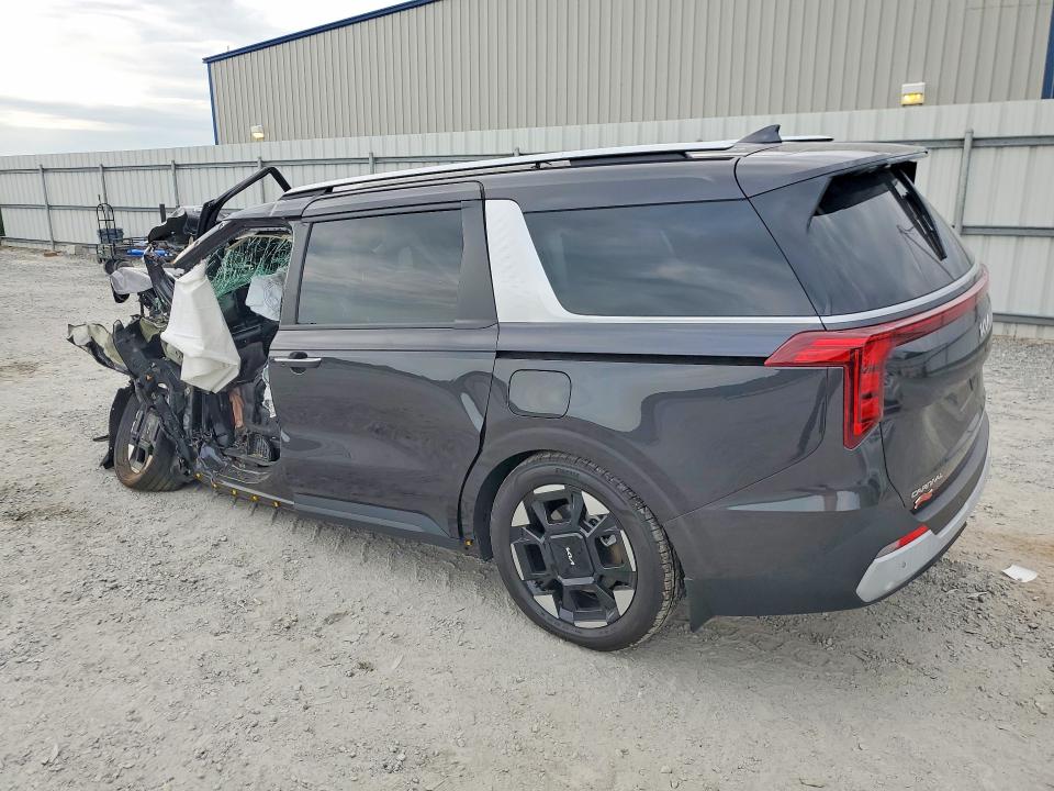 Photo 2 from auction – 2025 KIA CARNIVAL with VIN KNDNC5K30S6500130