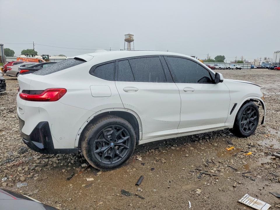 Photo 3 from auction – 2025 BMW X4 with VIN 5UX33DT04S9X69248