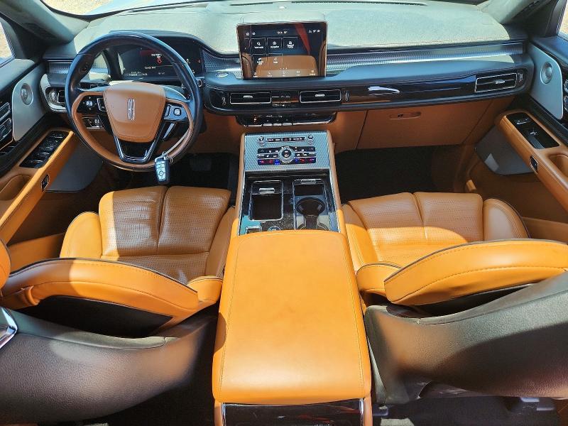 Photo 8 from auction – 2020 LINCOLN AVIATOR with VIN 5LM5J9XC4LGL29067