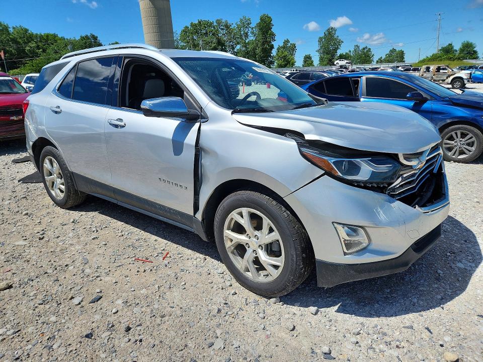 Photo 4 from auction – 2020 CHEVROLET EQUINOX with VIN 3GNAXXEV5LS566866