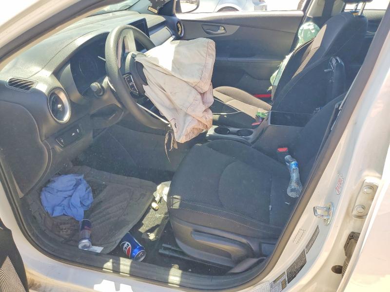 Photo 7 from auction – 2021 KIA FORTE with VIN 3KPF24AD9ME349622