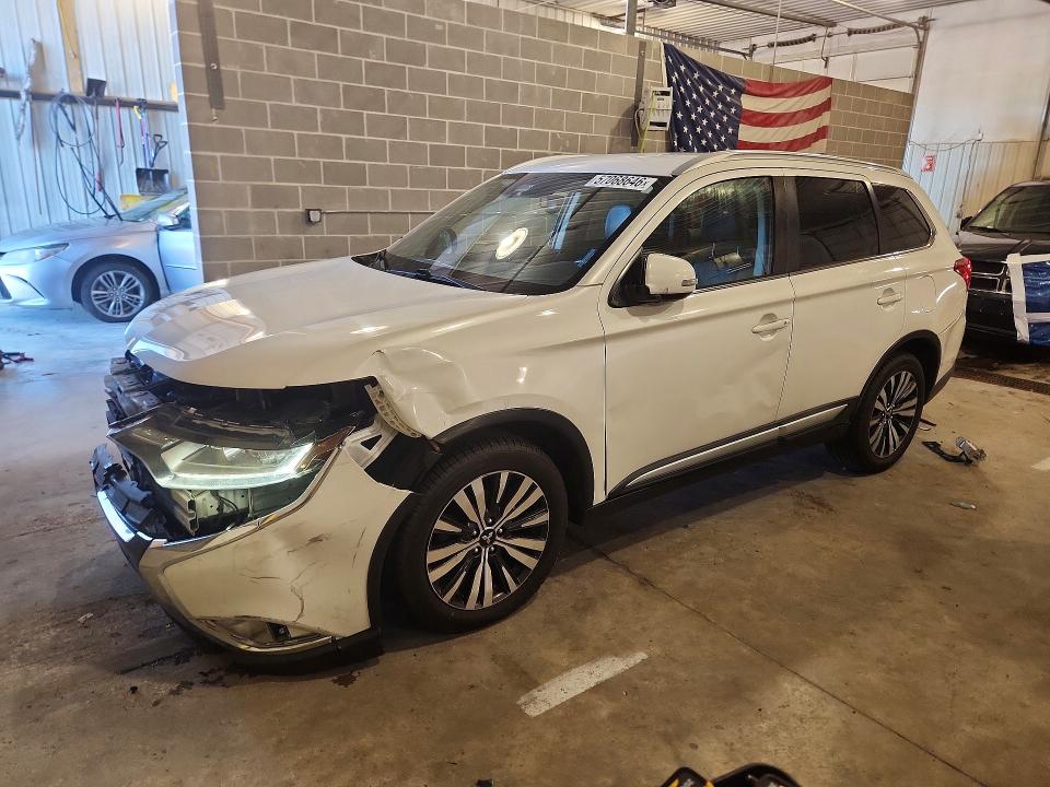 MITSUBISHI OUTLANDER 2020 with VIN JA4AD3A3XLZ030779 - Photo from auction