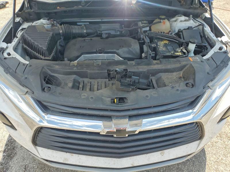 Photo 12 from auction – 2019 CHEVROLET BLAZER with VIN 3GNKBBRA5KS680071