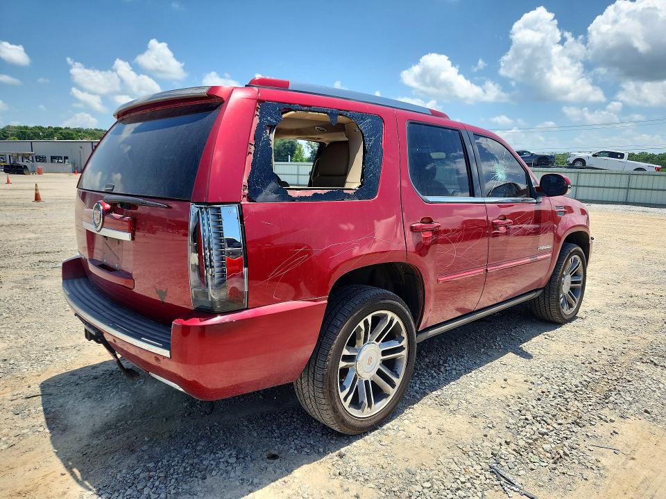 Photo 3 from auction – 2013 CADILLAC ESCALADE with VIN 1GYS4CEF8DR139378