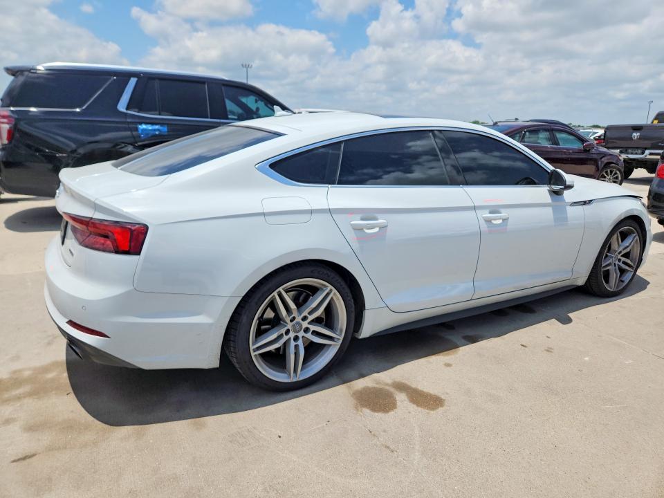 Photo 3 from auction – 2019 AUDI A5 with VIN WAUENCF5XKA005454