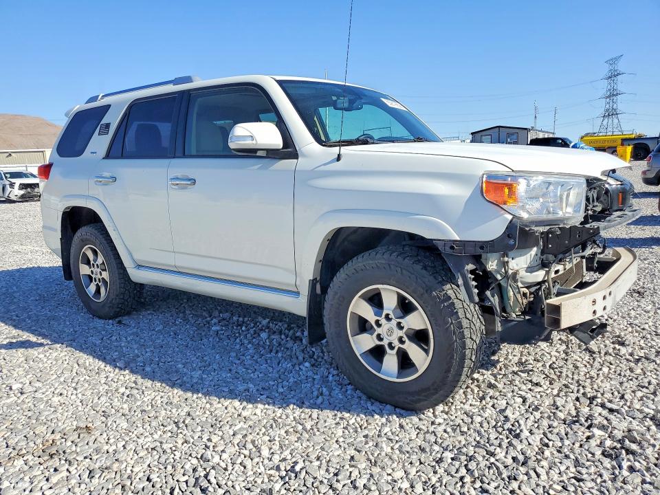 صورة رقم 4 من المزاد - 2013 TOYOTA 4RUNNER مع VIN JTEBU5JR8D5139854