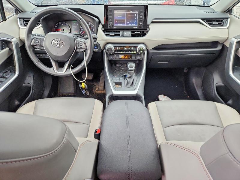 Photo 8 from auction – 2021 TOYOTA RAV4 with VIN JTMA1RFV7MD079156