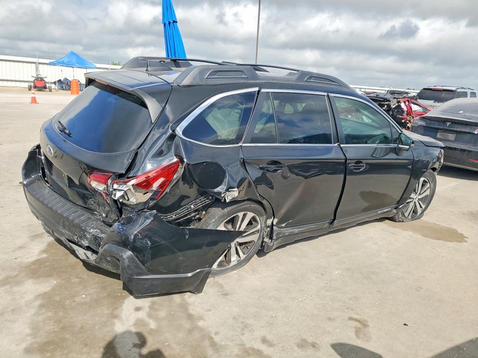 Photo 3 from auction – 2018 SUBARU OUTBACK with VIN 4S4BSENC1J3266268