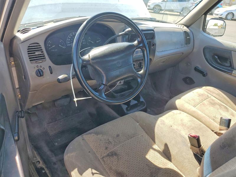 Photo 8 from auction – 1999 MAZDA B2500 with VIN 4F4YR12C2XTM32868