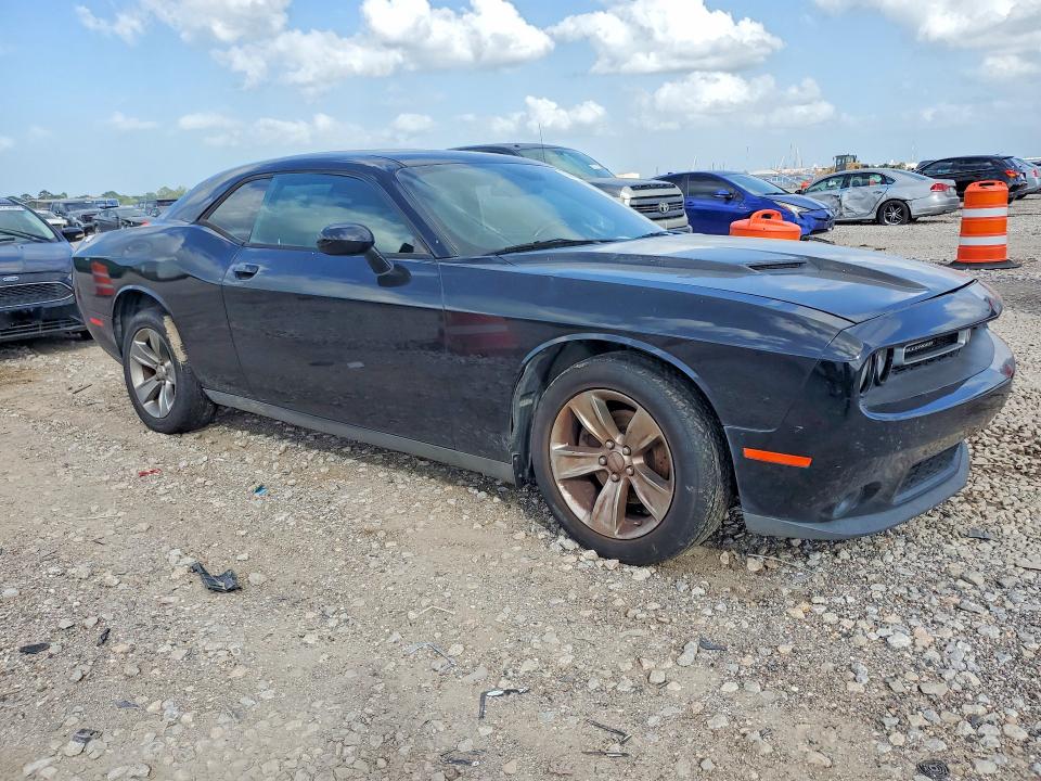 Photo 4 from auction – 2016 DODGE CHALLENGER with VIN 2C3CDZAG1GH209727