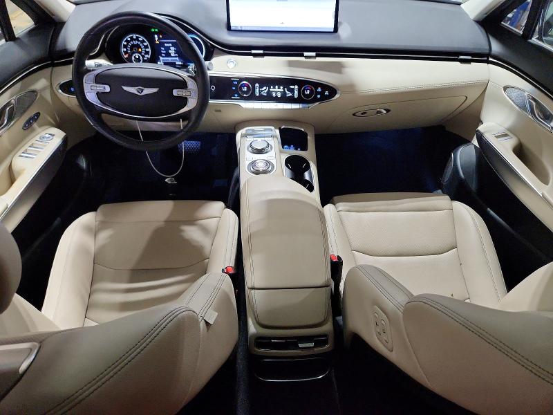 Photo 8 from auction – 2023 GENESIS GV70 with VIN KMUMADTB8PU081283