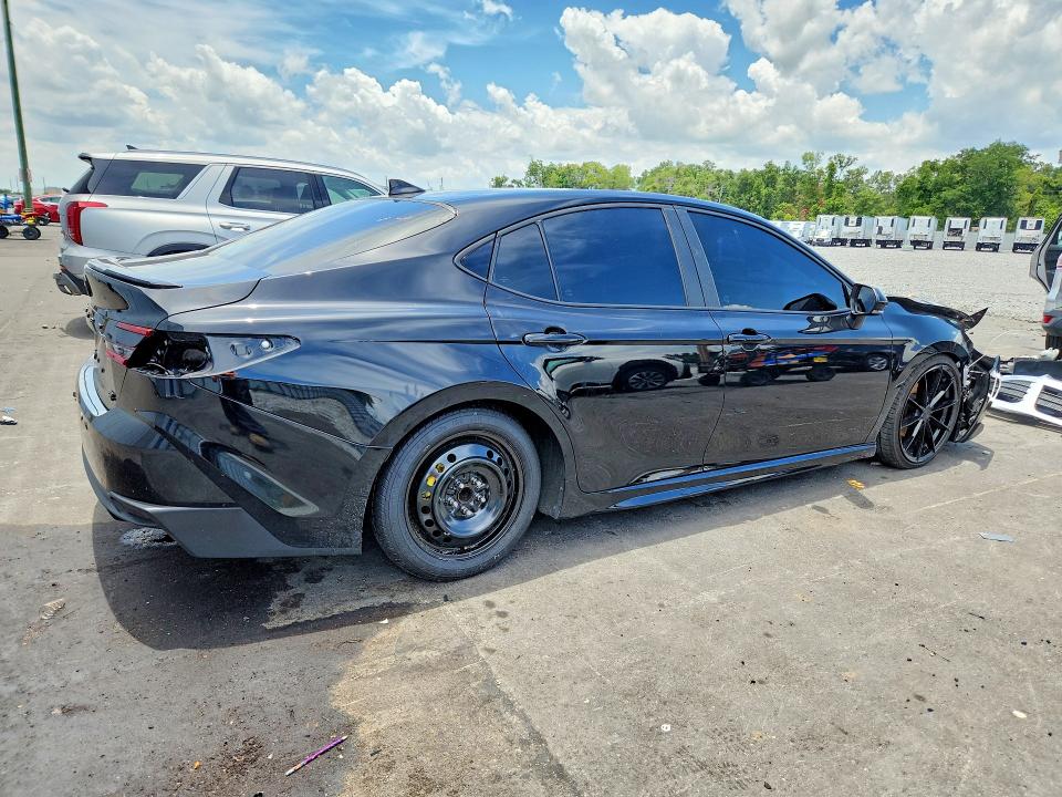 Photo 3 from auction – 2025 TOYOTA CAMRY with VIN 4T1DAACK4SU043068