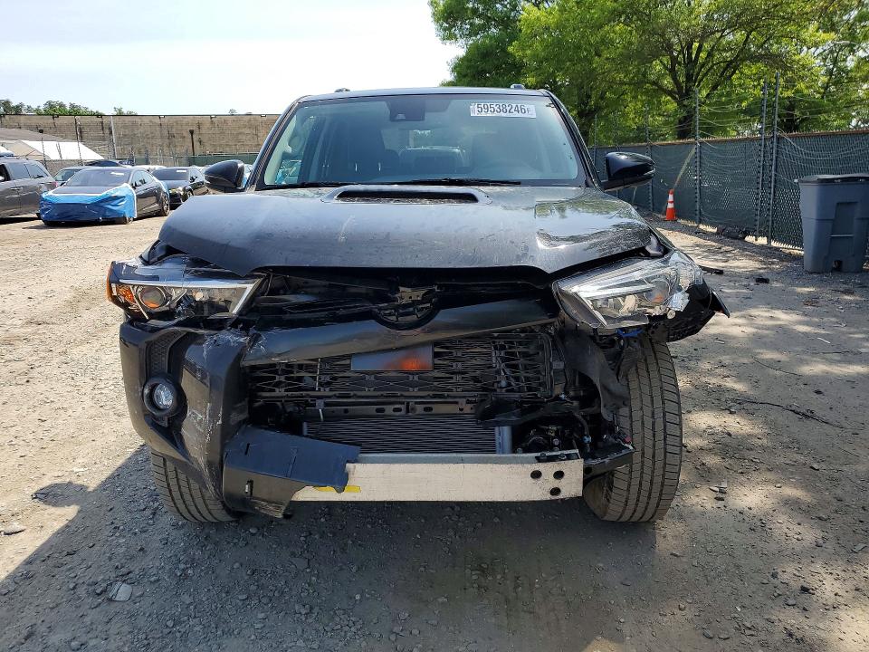 Photo 5 from auction – 2020 TOYOTA 4RUNNER with VIN JTEBU5JR8L5782221