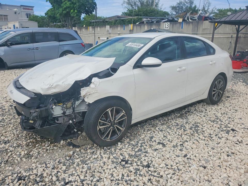 KIA FORTE 2023 with VIN 3KPF24AD7PE587943 - Photo from auction