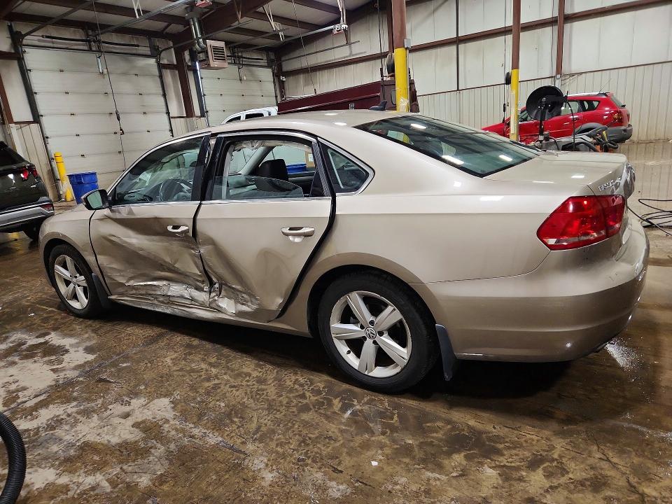 Photo 2 from auction – 2015 VOLKSWAGEN PASSAT with VIN 1VWBT7A34FC026848