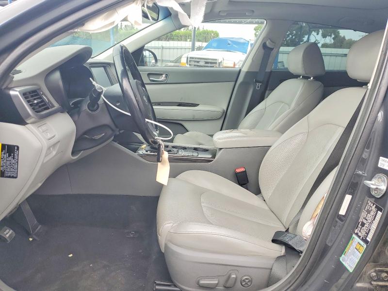 Photo 7 from auction – 2016 KIA OPTIMA with VIN 5XXGU4L37GG028077