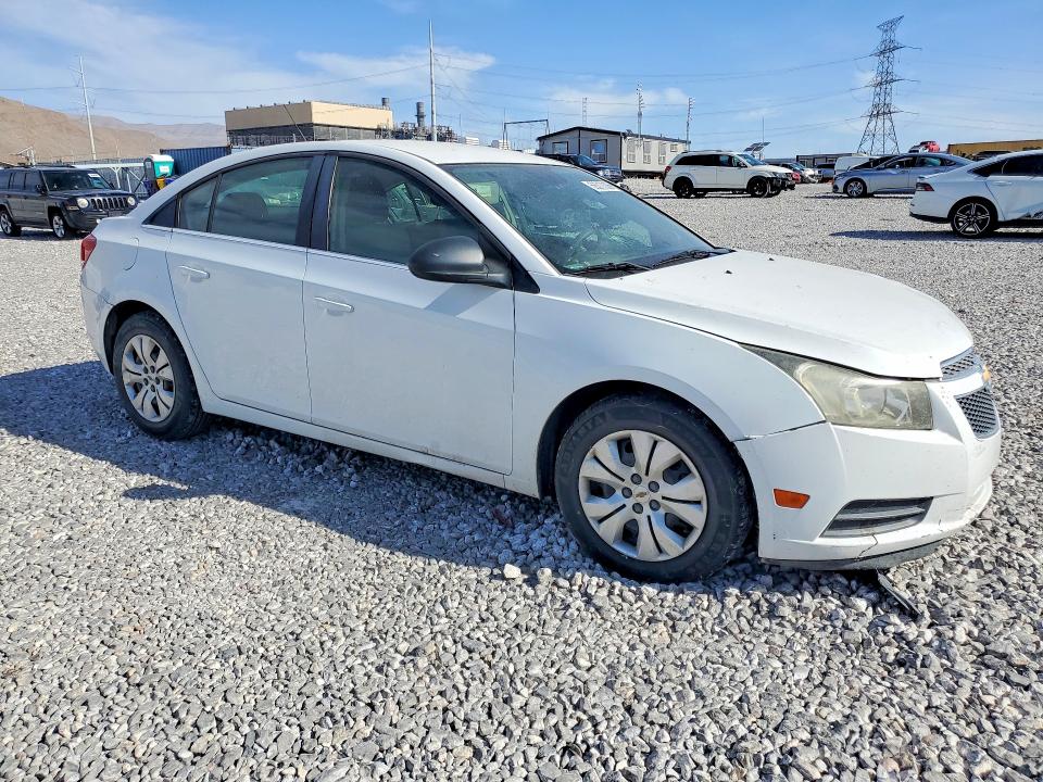 Photo 4 from auction – 2012 CHEVROLET CRUZE with VIN 1G1PD5SH6C7386298