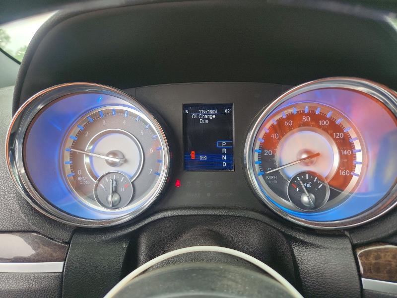 Photo 9 from auction – 2014 CHRYSLER 300C with VIN 2C3CCAET3EH169904