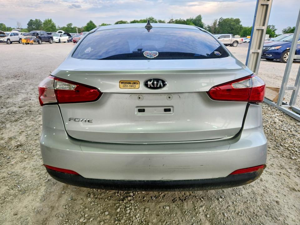 Photo 6 from auction – 2014 KIA FORTE with VIN KNAFX4A68E5145634