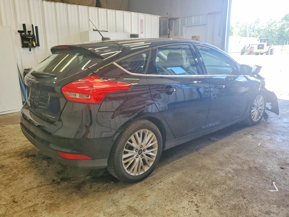 Photo 3 from auction – 2018 FORD FOCUS with VIN 1FADP3N23JL210400