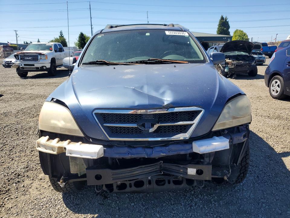 Photo 5 from auction – 2005 KIA SORENTO with VIN KNDJC733355410912