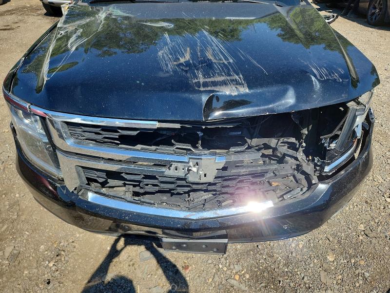 Photo 12 from auction – 2019 CHEVROLET SUBURBAN with VIN 1GNSKHKC2KR124544