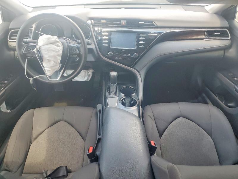 Photo 8 from auction – 2020 TOYOTA CAMRY with VIN 4T1C11AK4LU943324
