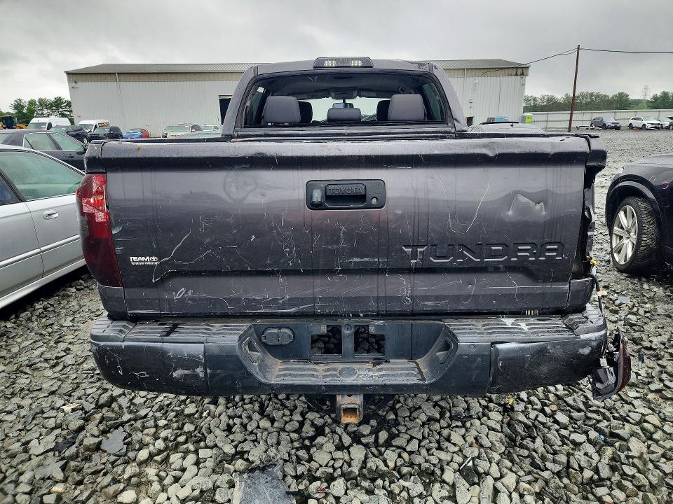 Photo 6 from auction – 2016 TOYOTA TUNDRA with VIN 5TFDY5F18GX526482