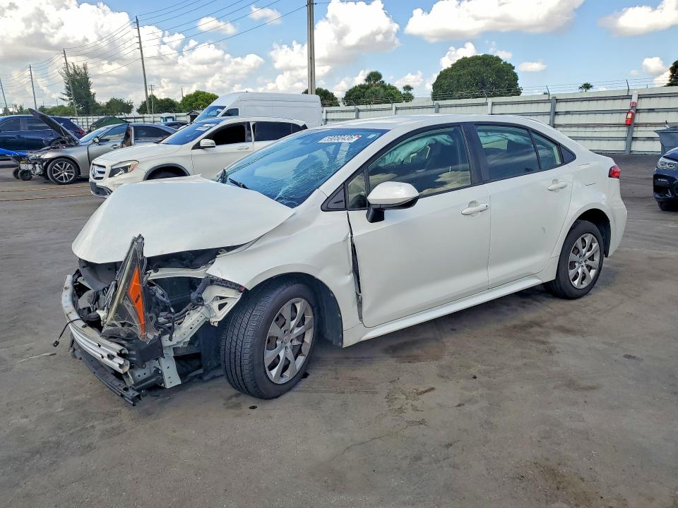 TOYOTA COROLLA 2020 with VIN JTDEPRAE2LJ073482 - Photo from auction