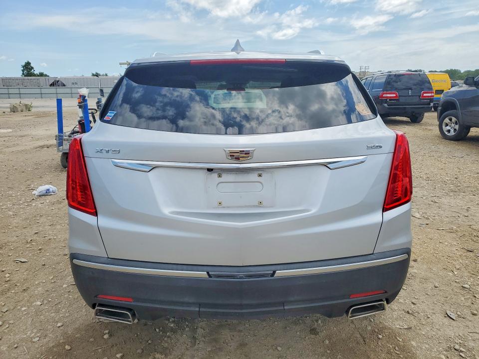 Photo 6 from auction – 2017 CADILLAC XT5 with VIN 1GYKNBRS6HZ139156