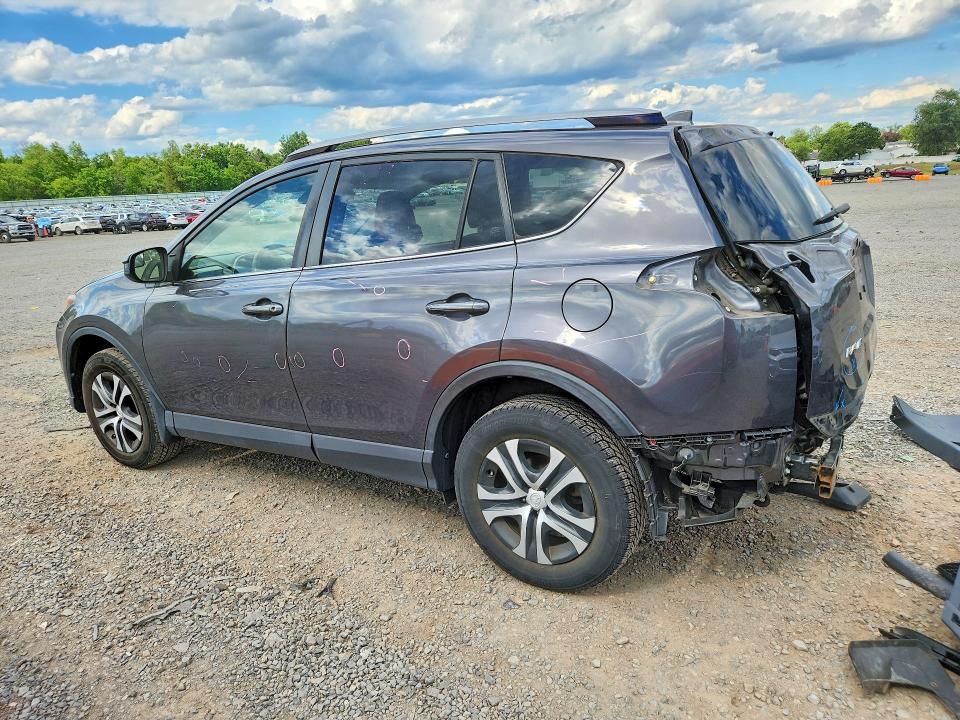 Photo 2 from auction – 2018 TOYOTA RAV4 with VIN JTMBFREV1JJ221103