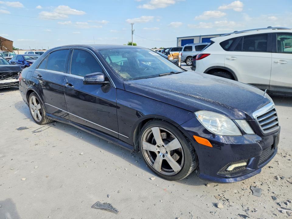 Foto 4 de la subasta – 2011 MERCEDES-BENZ E con VIN WDDHF5GB4BA466748