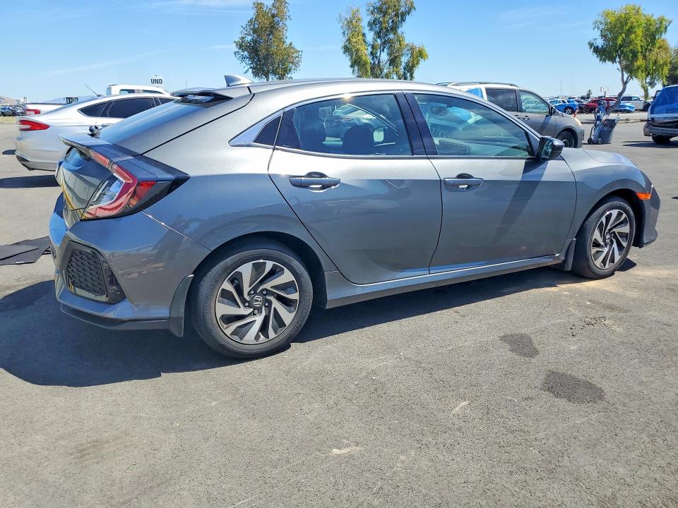 Photo 3 from auction – 2017 HONDA CIVIC with VIN SHHFK7H28HU217021