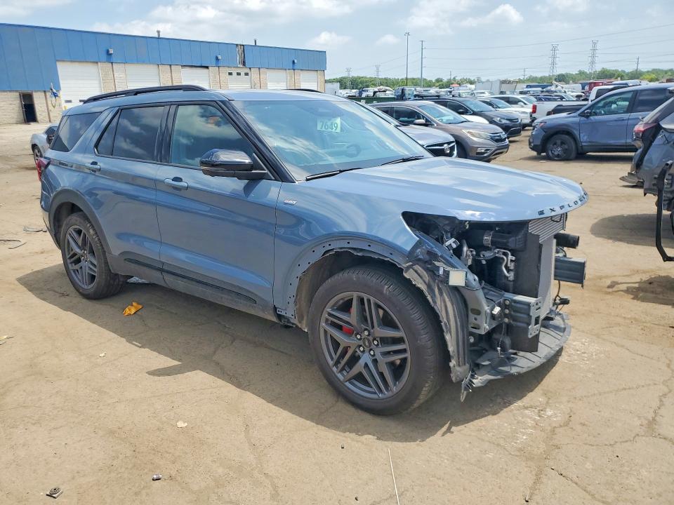 Photo 4 from auction – 2026 FORD EXPLORER with VIN 1FMUK8KH8TGA13776