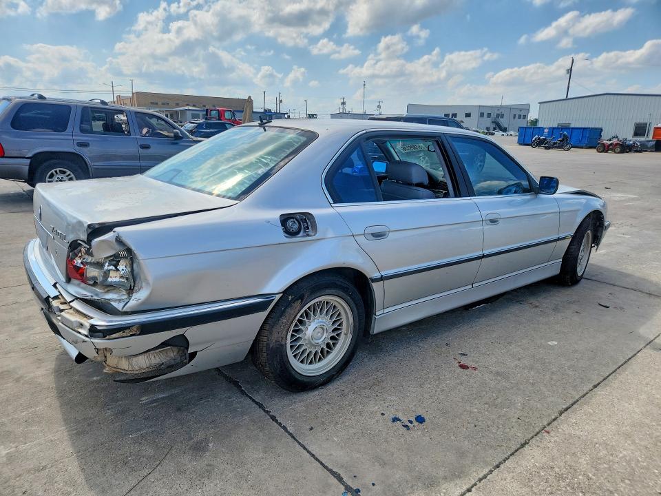 Photo 3 from auction – 2001 BMW 740 with VIN WBAGH83421DP22694