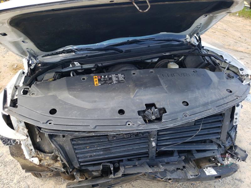 Photo 12 from auction – 2018 CHEVROLET SUBURBAN with VIN 1GNSCGEC1JR396858