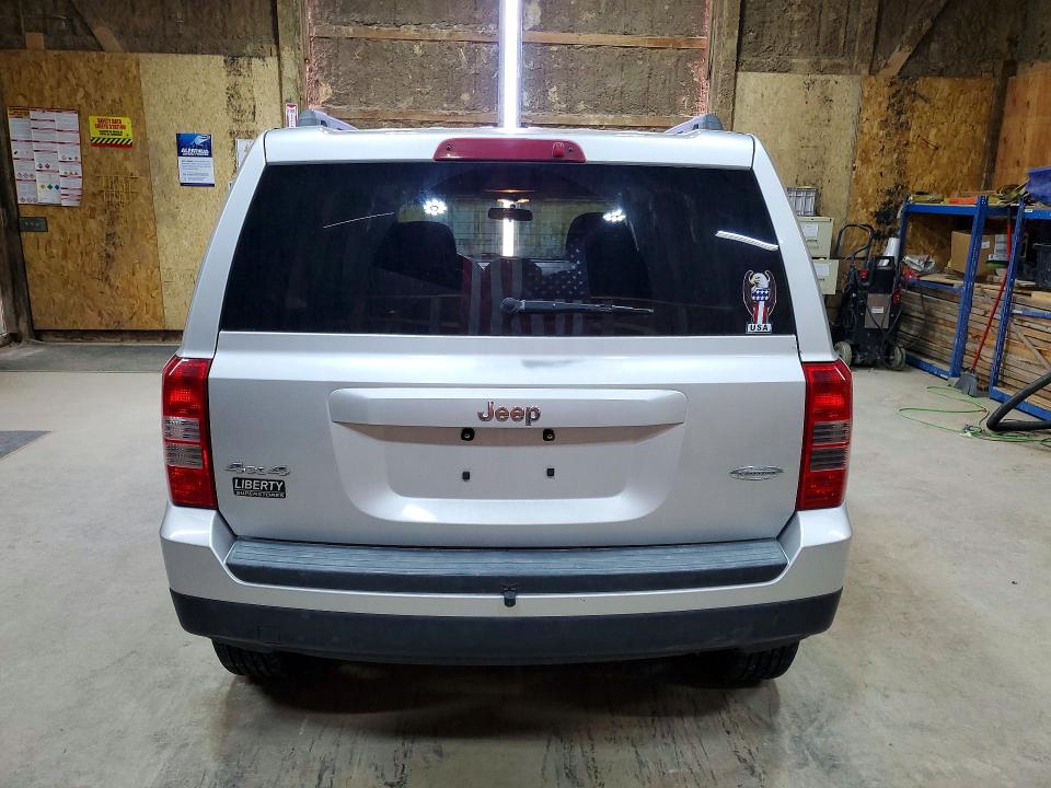 Photo 6 from auction – 2011 JEEP PATRIOT with VIN 1J4NF1GB2BD222515
