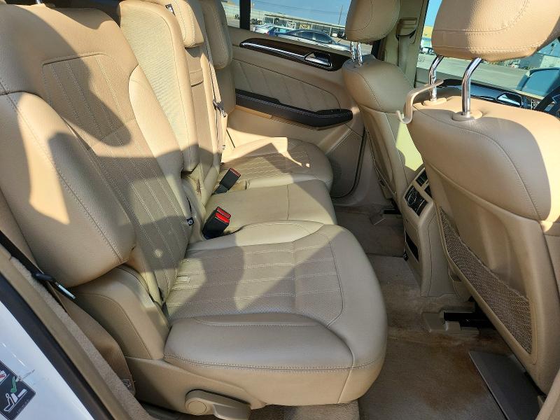 Photo 10 from auction – 2016 MERCEDES-BENZ GL with VIN 4JGDF2EEXGA702021
