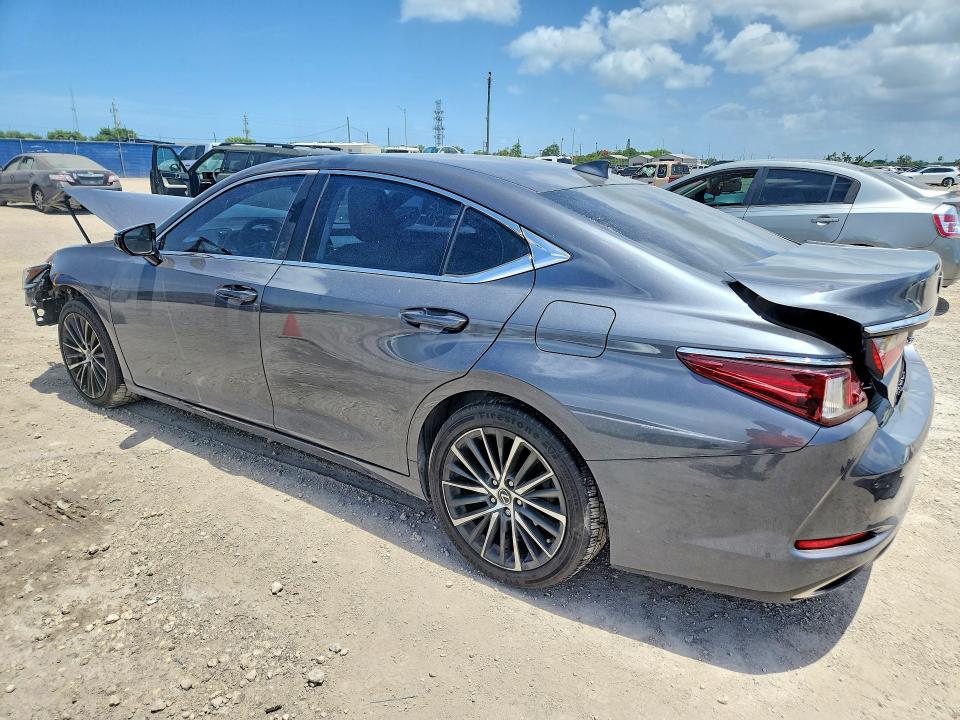 Photo 2 from auction – 2022 LEXUS ES 350 with VIN 58ADZ1B18NU117087