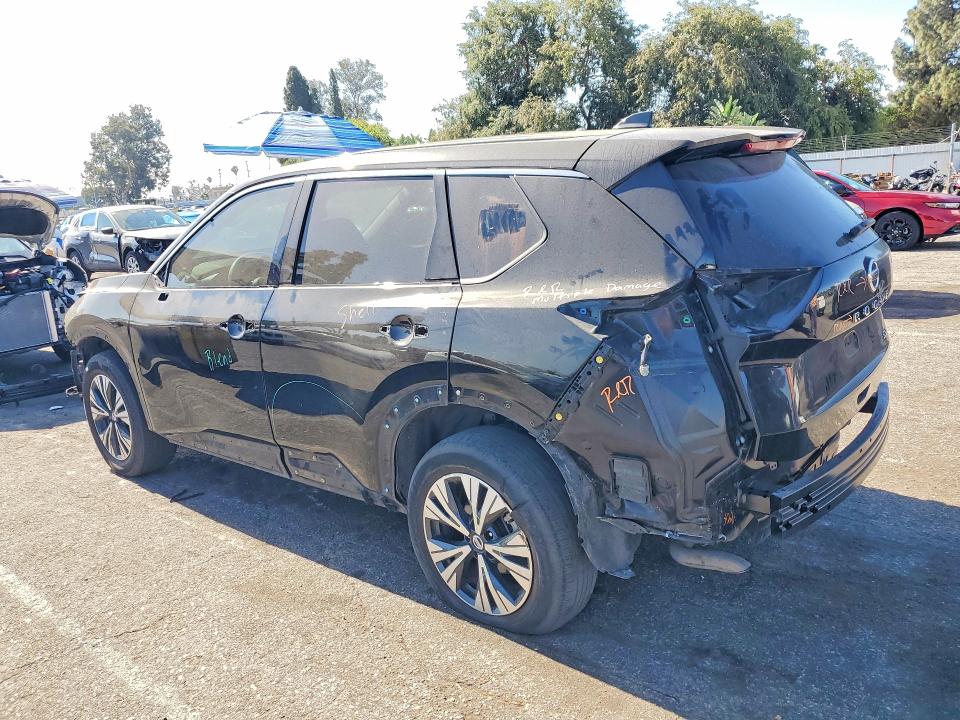 Photo 2 from auction – 2021 NISSAN ROGUE with VIN 5N1AT3BA0MC802809
