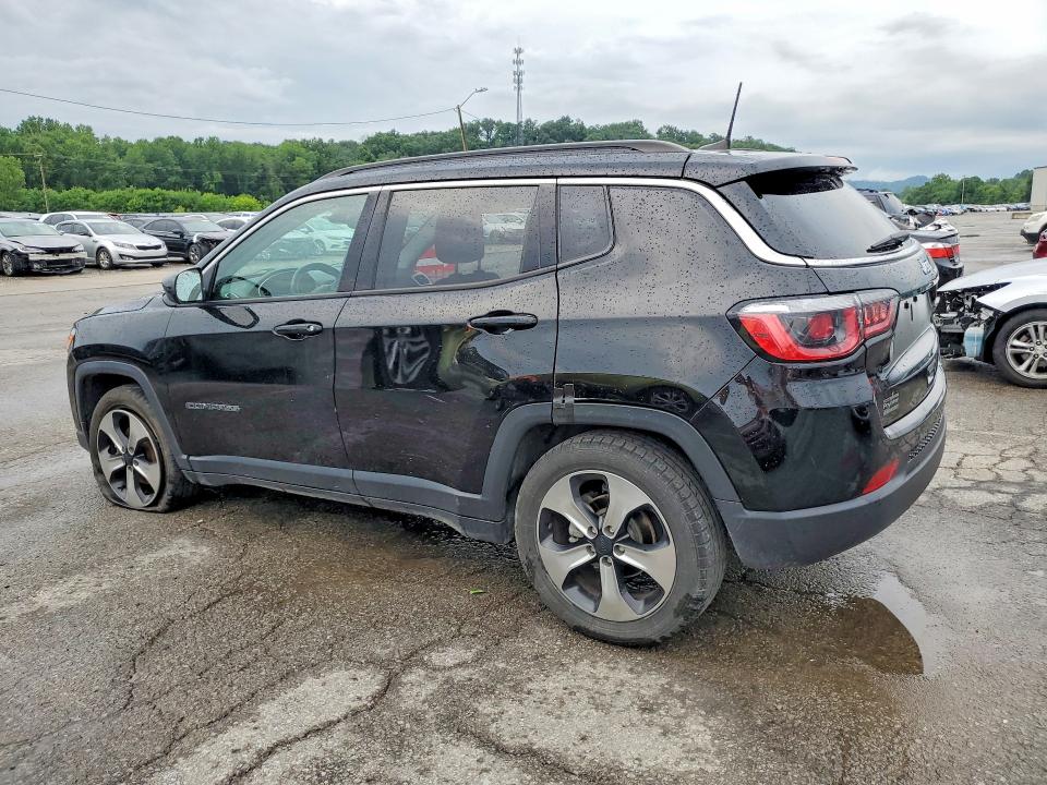 Photo 2 from auction – 2018 JEEP COMPASS with VIN 3C4NJCBB6JT123972