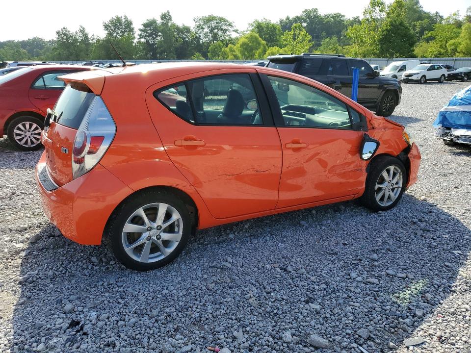 Photo 3 from auction – 2014 TOYOTA PRIUS C with VIN JTDKDTB39E1083645