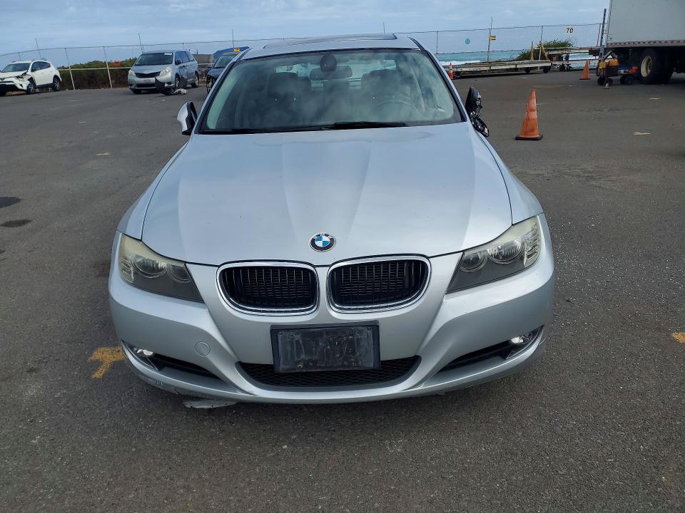 Photo 5 from auction – 2011 BMW 328 with VIN WBAPH7C59BE681298