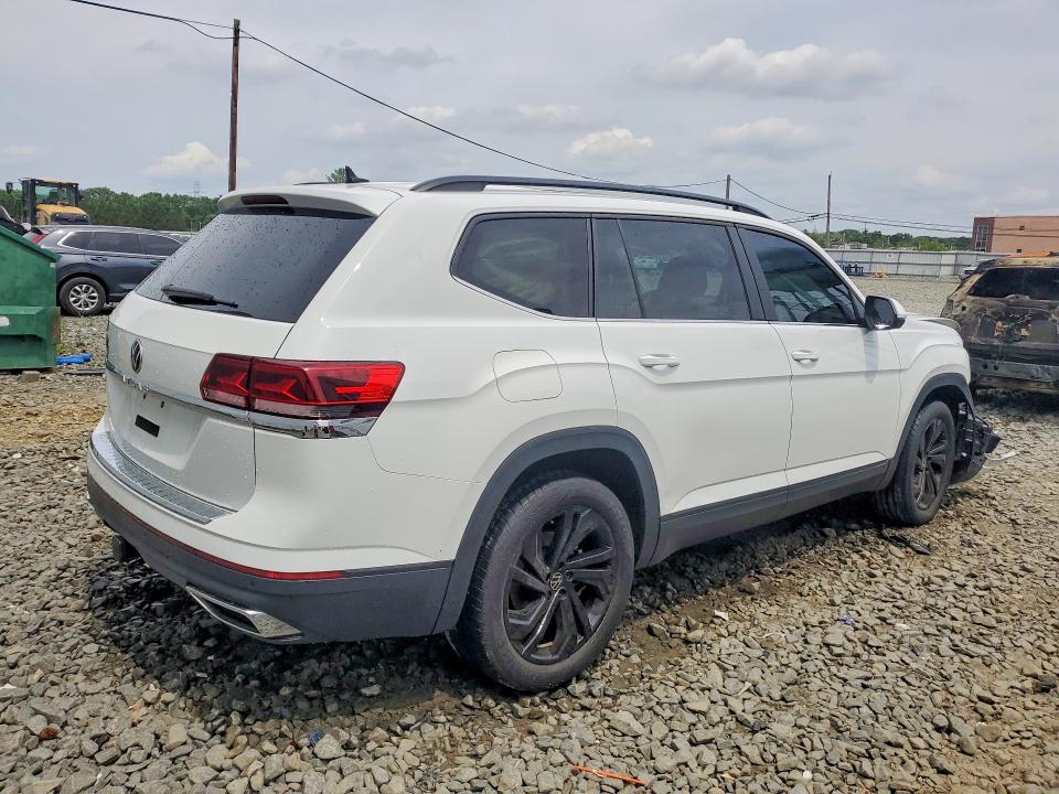 Photo 3 from auction – 2023 VOLKSWAGEN ATLAS with VIN 1V2JR2CA3PC517181