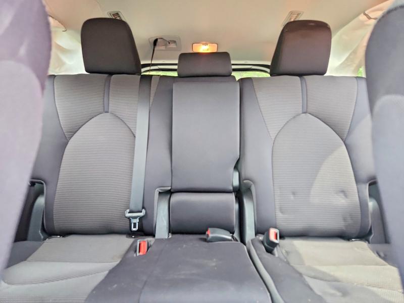 Photo 10 from auction – 2023 TOYOTA HIGHLANDER with VIN 5TDKDRAH7PS525389