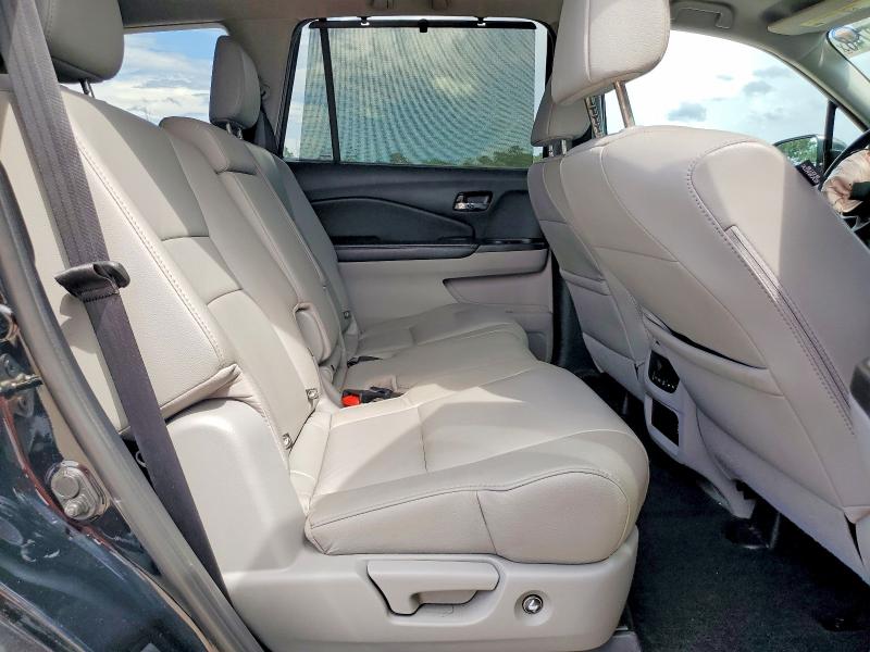 Photo 11 from auction – 2019 HONDA PILOT with VIN 5FNYF6H5XKB052194