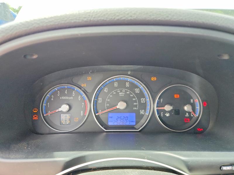 Photo 9 from auction – 2008 HYUNDAI SANTA FE with VIN 5NMSG73D88H170288