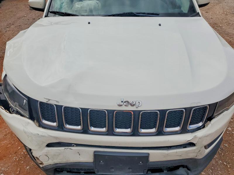 Photo 12 from auction – 2018 JEEP COMPASS with VIN 3C4NJDBB7JT399213
