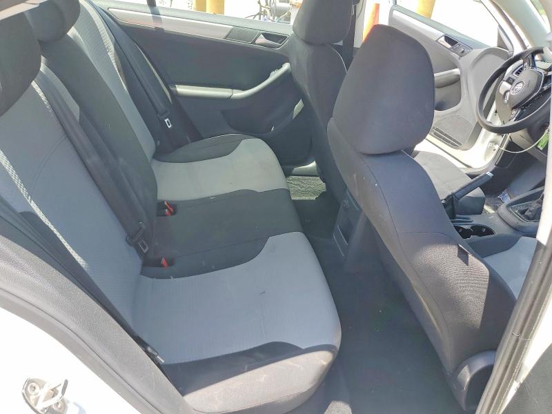 Photo 10 from auction – 2017 VOLKSWAGEN JETTA with VIN 3VW2B7AJ9HM322192